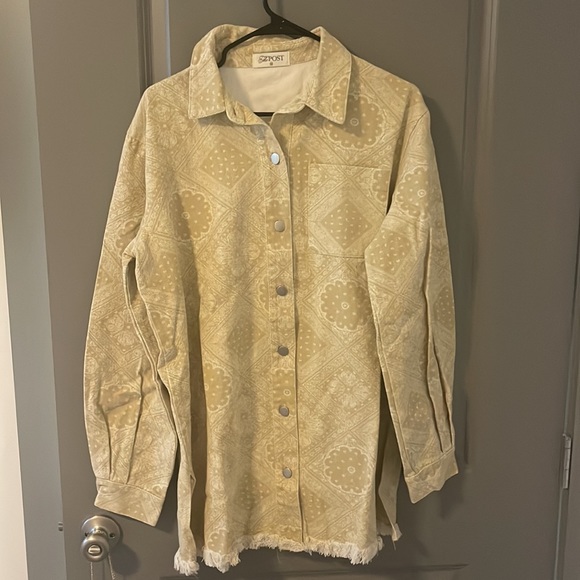 Perfect NWT concert shacket! - Picture 3 of 3